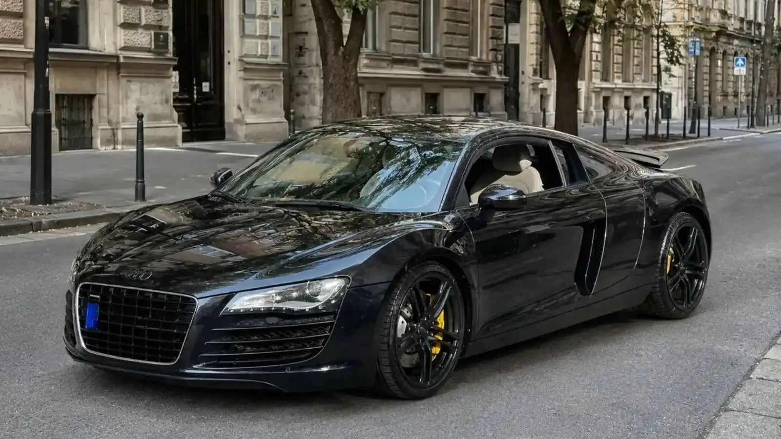 Audi R8 4.2 FSI V8 quattro bérlés Budapest – 1. kép
