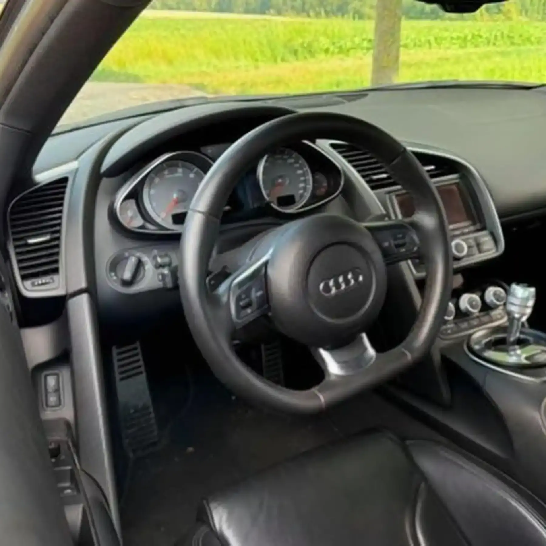 Audi R8 4.2 FSI V8 quattro bérlés Budapest – 3. kép